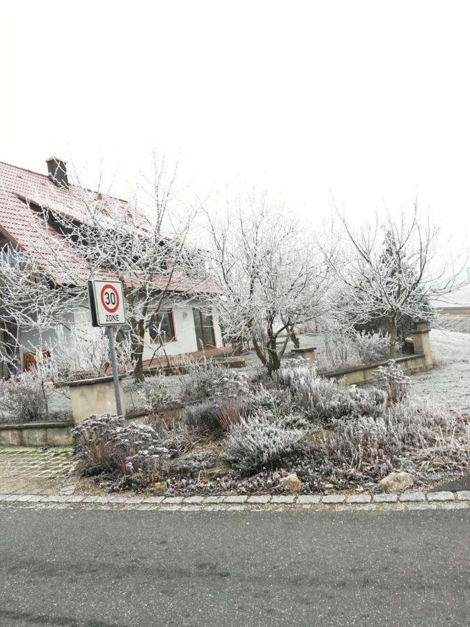 Ferienwohnung Eibenweg Gebsattel Exterior foto
